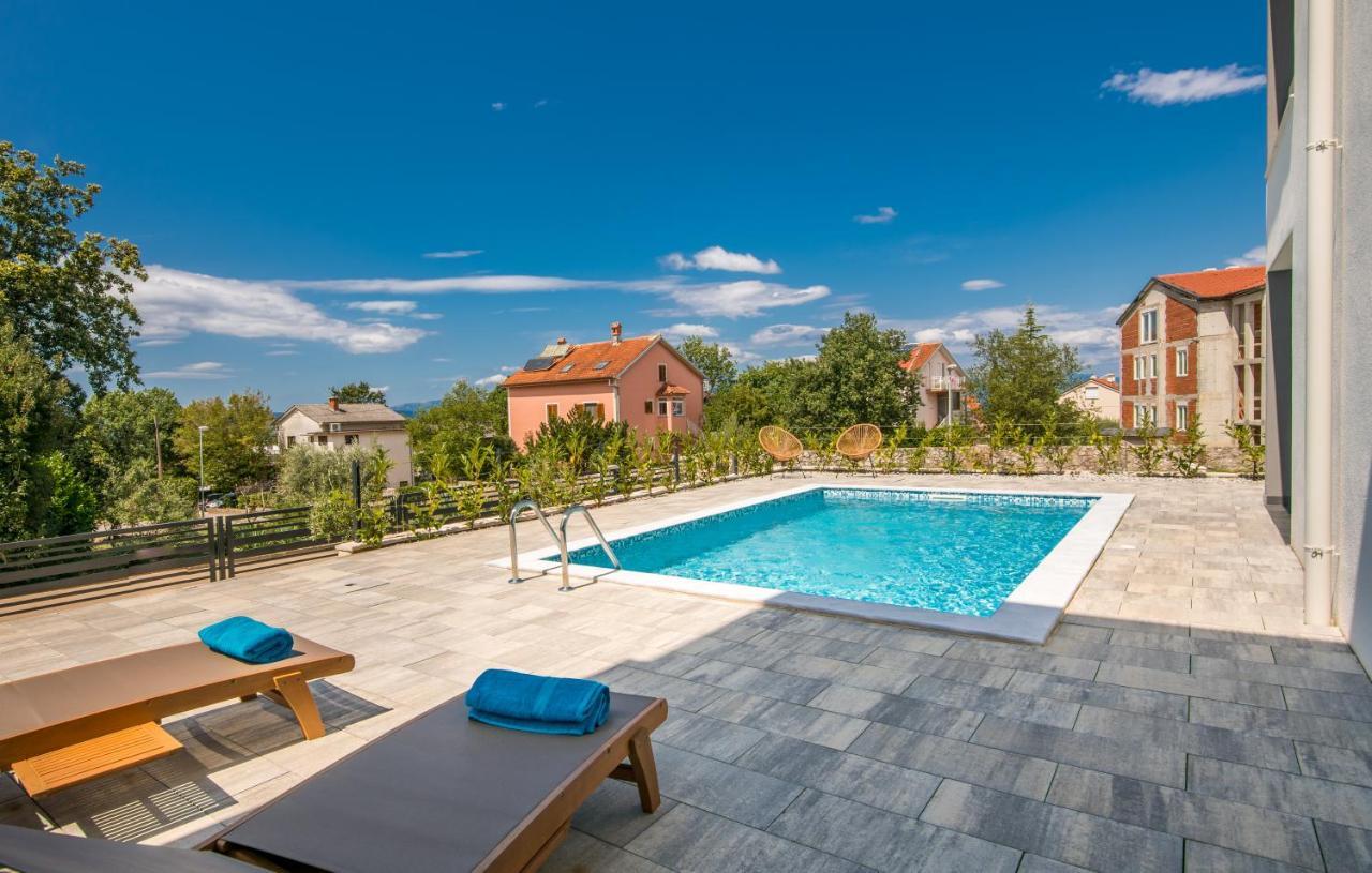 Vila Stemark Нивице Екстериор снимка