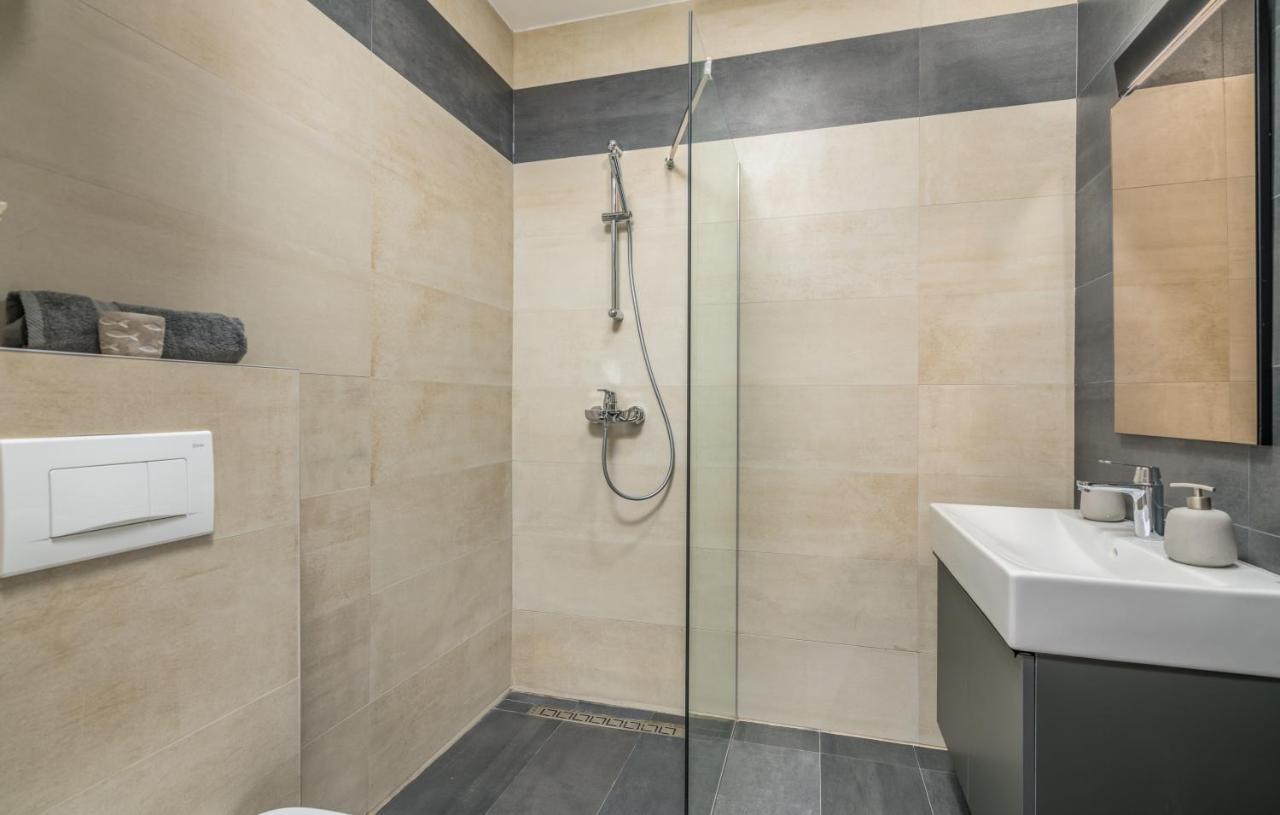 Vila Stemark Нивице Екстериор снимка